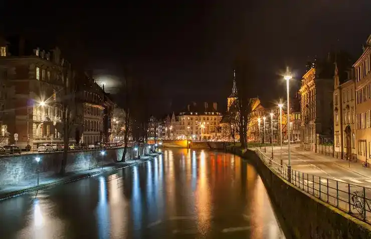 持有瑞典临时工作居留可以在瑞典境内更换工作吗？有什么限制？