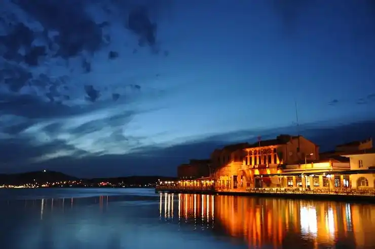 申请希腊永久居留权条件有哪些？投资、材料、保险一个都不能少