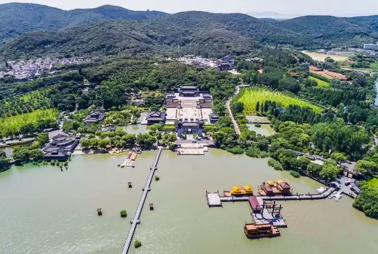 圣文森特和格林纳丁斯，了解通过圣文森特和格林纳丁斯移民的优势