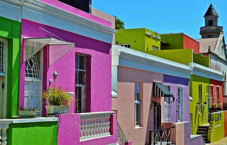 安提瓜移民申请的文件翻译必须由官方认可机构完成吗？