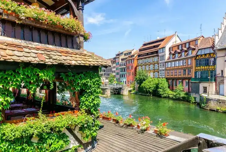 圣卢西亚护照总费用明细，购房40万美元税费