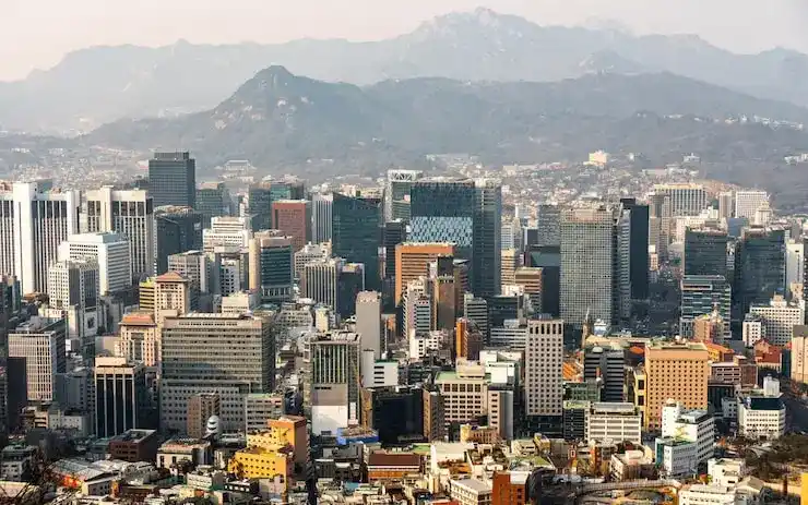 芬兰居留申请需缴纳多少申请费？主申请人与附属申请人费用有差异吗？