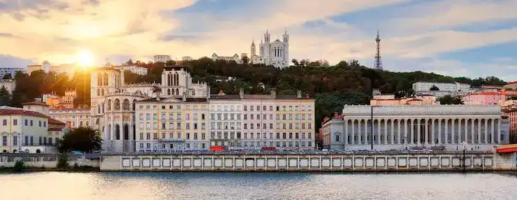 葡萄牙的气候怎么样？哪些地区被评为宜居养老区？