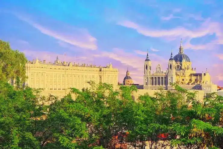 安提瓜移民的宣誓流程是线上还是线下？驻外领事能否办理？