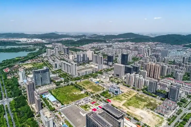 香港高才通C类条件及费用：百强学士+工作经验少于3年