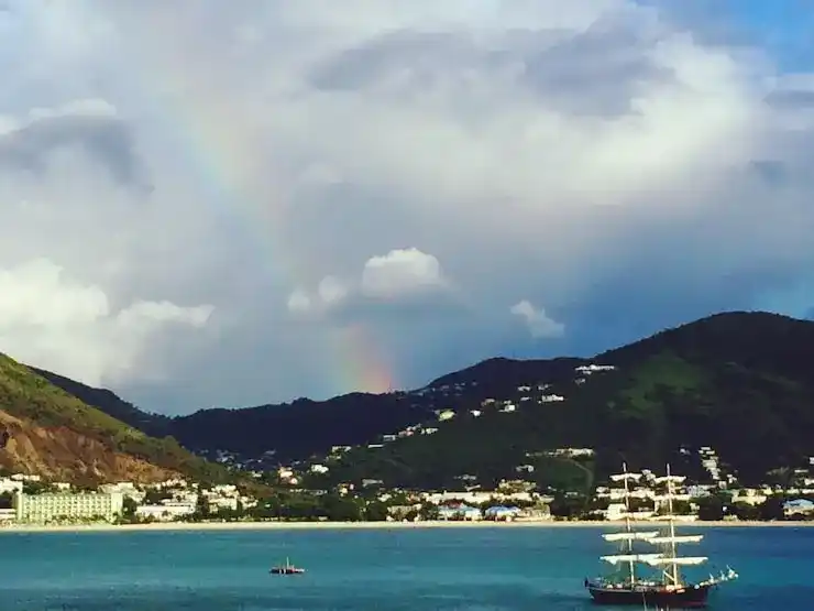 圣卢西亚移民无移民监优势，如何自由选择您的居住地？