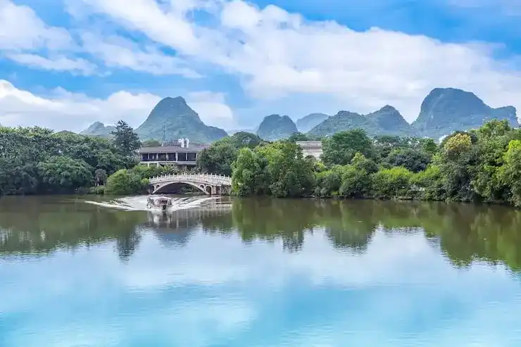 加拿大移民