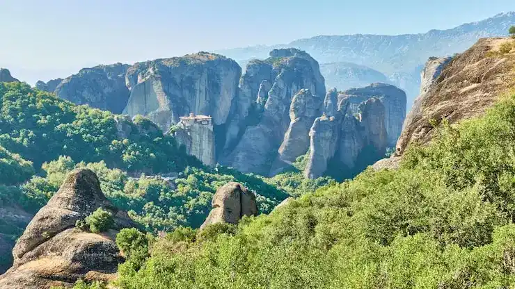 哈萨克斯坦移民新政策与居留项目