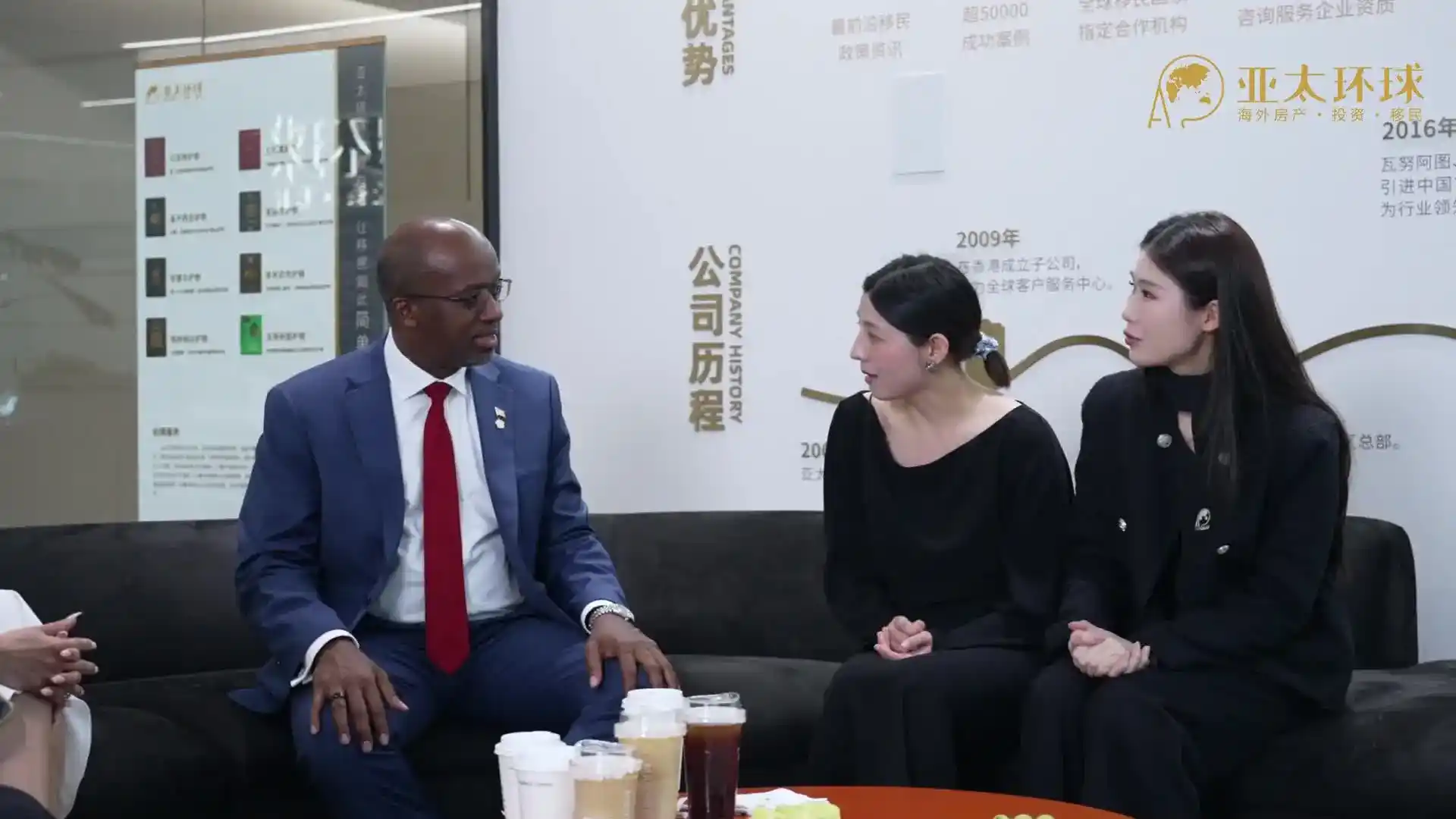 办理圣基茨护照还是中国人吗：取得外国身份后的身份要看个案事实