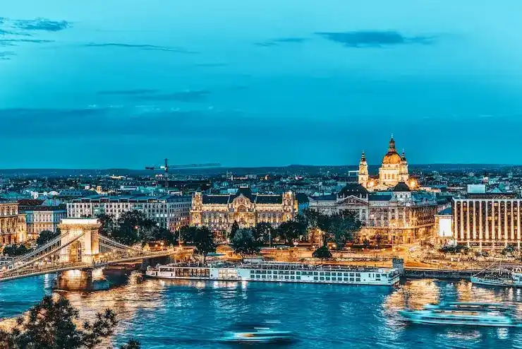 希腊绿卡多久可以入籍？入籍条件与时间要求