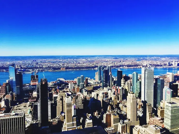 申请葡萄牙黄金居留需提供哪些核心个人文件？2025年有新增要求吗？