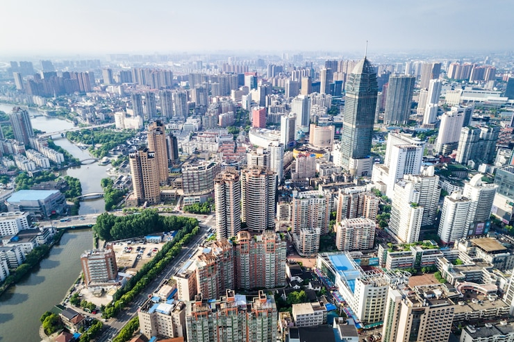 美国EB2绿卡排期停滞怎么办？降级EB3的利弊对比