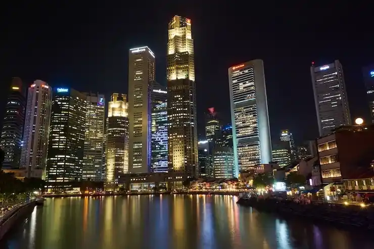 香港移民潮原因，社会与经济变化分析