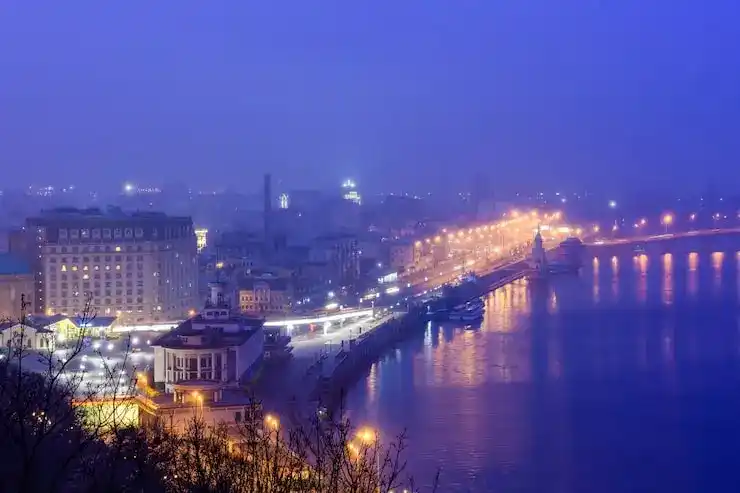 多米尼克护照需要定期续签吗？到期后如何更新？