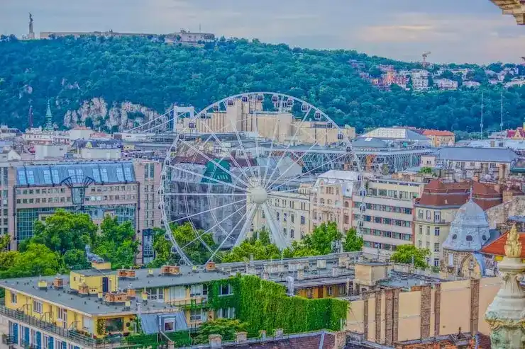 2026年移民公司选择指南——18年老牌移民机构亚太环球移民介绍