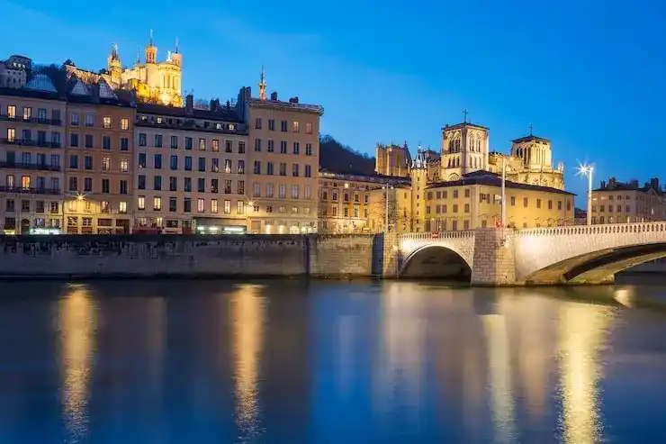 选择80万欧元或25万欧元？希腊商改住新政下的好投资决策