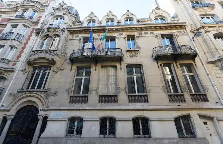 委托律师办理罗马尼亚移民，需提供什么授权文件（POA）？境外申请人需额外准备什么？