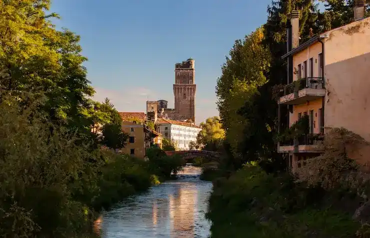 新加坡SP准证持有者能否申请PR？需满足什么额外条件？