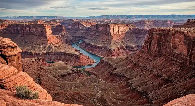 投资移民的门槛和条件：您需要了解的基本要求