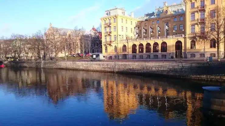 无国籍人士能否申请日本移民？需满足什么额外条件？