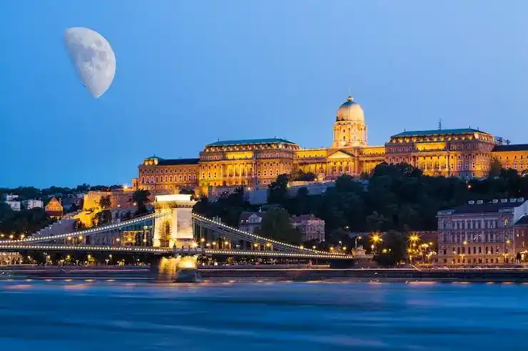 丹麦居留申请的医疗保险单需满足什么格式要求？需覆盖全部居留期限吗？