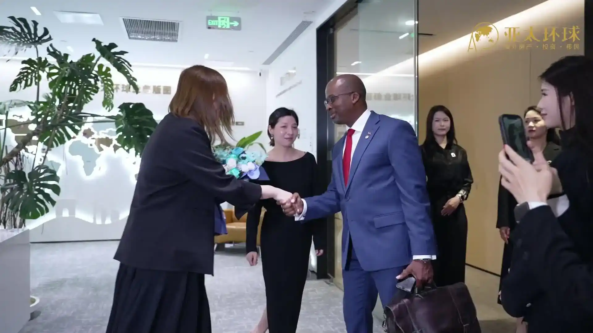 圣基茨捐款移民25万美元起步：四口之家实际花费明细