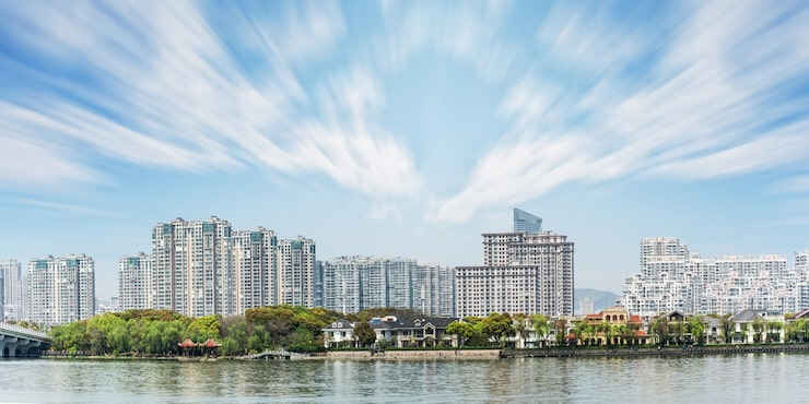 西班牙移民的社会福利与税收优惠