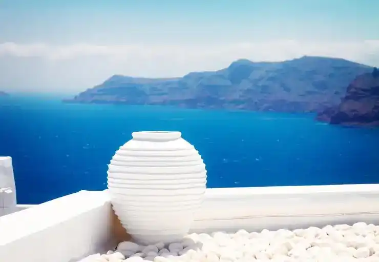 希腊商改住项目的法律合规性，投资者如何确保所有环节符合规定？