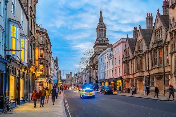 如何查询高才通申请的进度？会有短信通知吗？