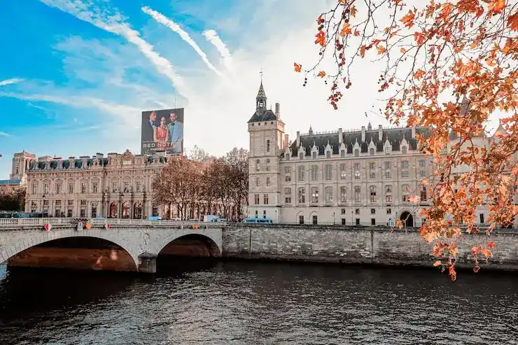 主申请人获批法国居留后出生的子女，能直接获得居留权吗？