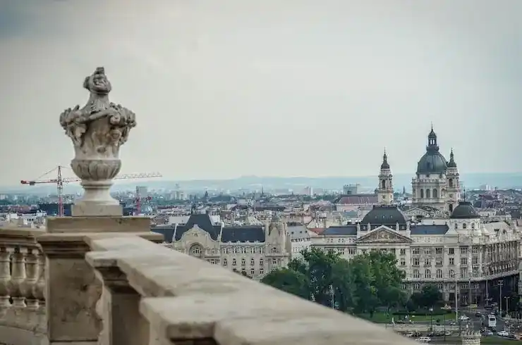 卢森堡移民条件及费用分析