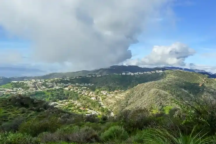 瓦努阿图生活成本揭秘：用更少的钱，过上海岛慢生活