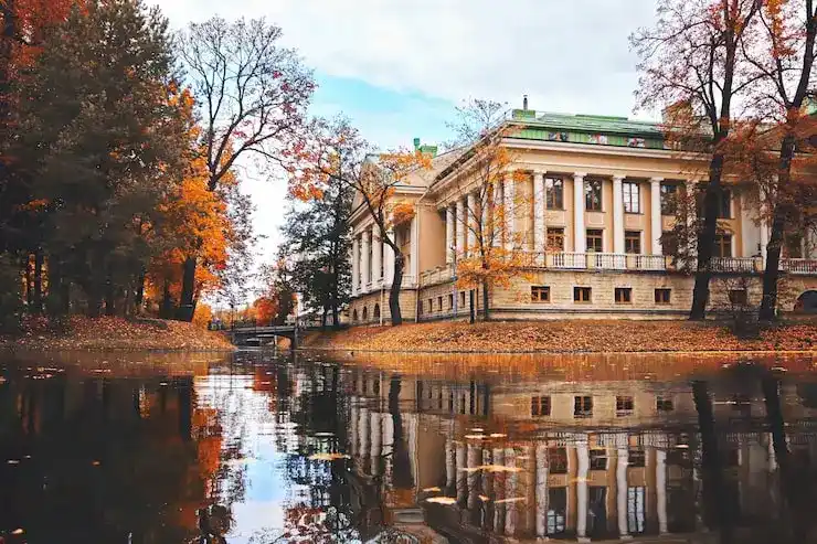 申请人如何查询西班牙移民申请的实时进度？有官方查询系统吗？