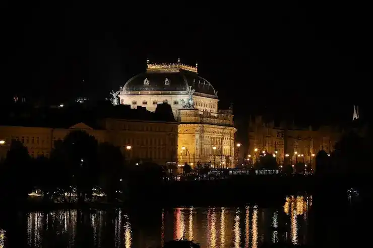 安提瓜投资入籍政策自实施以来经历过哪些重要调整？2025年核心变化是什么？