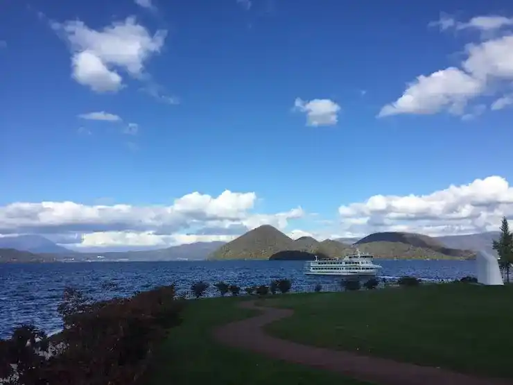 圣卢西亚国债投资金额，25万与30万美金选择之间的差异是什么？