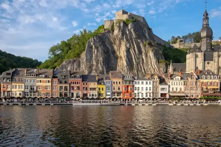 格林纳达E2签证企业注册二十万美金投资方向