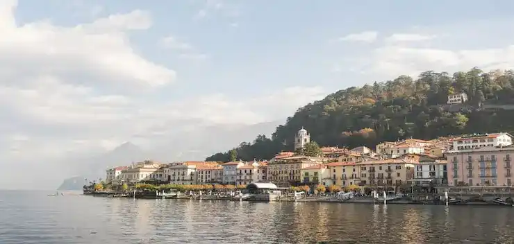 附属申请人转日本永居的条件与主申请人相同吗？