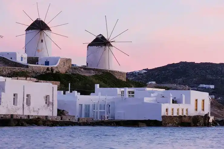 希腊移民教育福利：从幼儿园到高中全免费公立教育