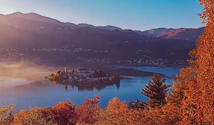 英国高潜力人才签证，居留卡有效期2年，无投资但需名校背景