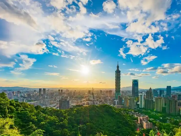 英国签证申请必备条件与注意事项