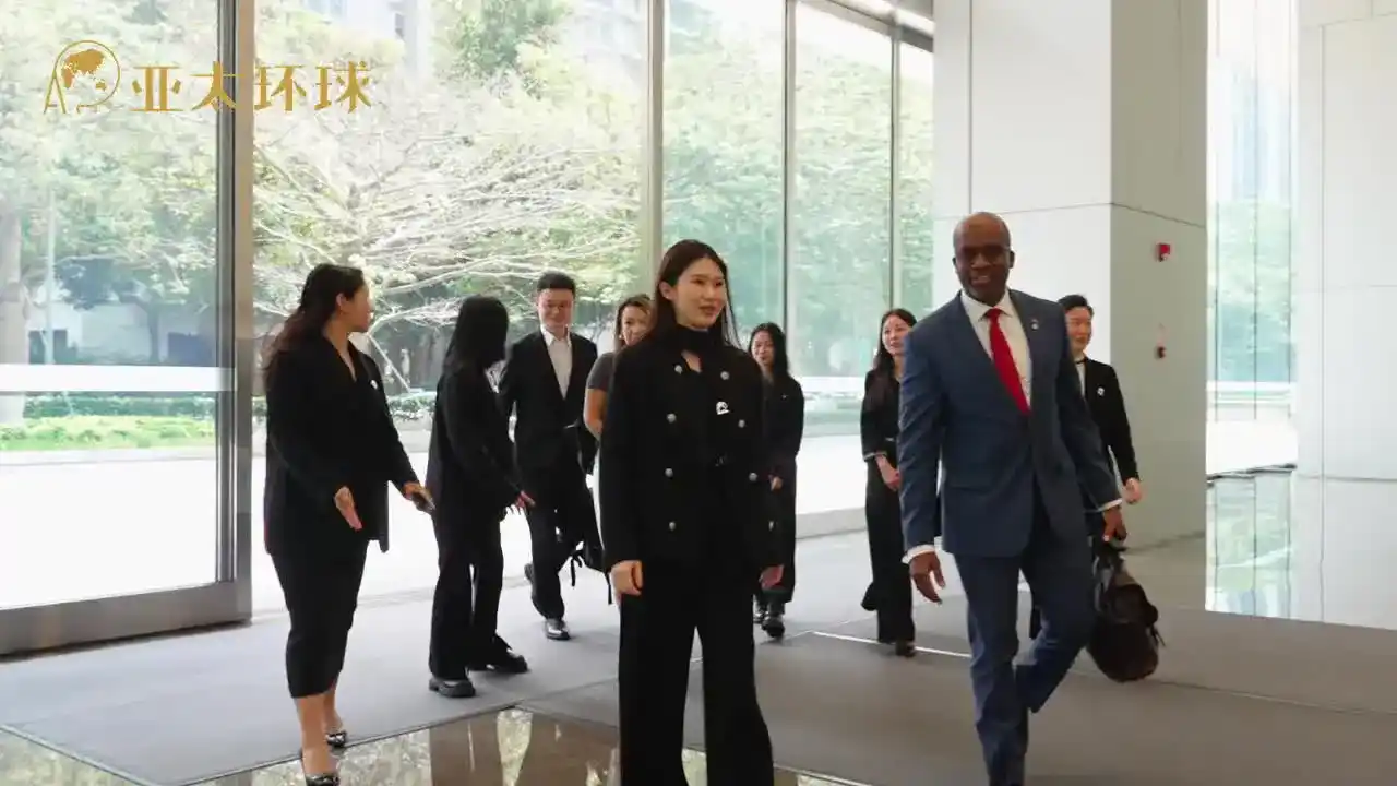 圣基茨护照 vs 格林纳达护照：免签国、费用、E-2签证全面对比