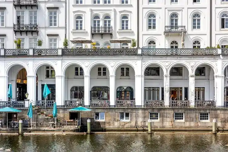 随行家属的爱尔兰居留卡有效期与主申请人一致吗？