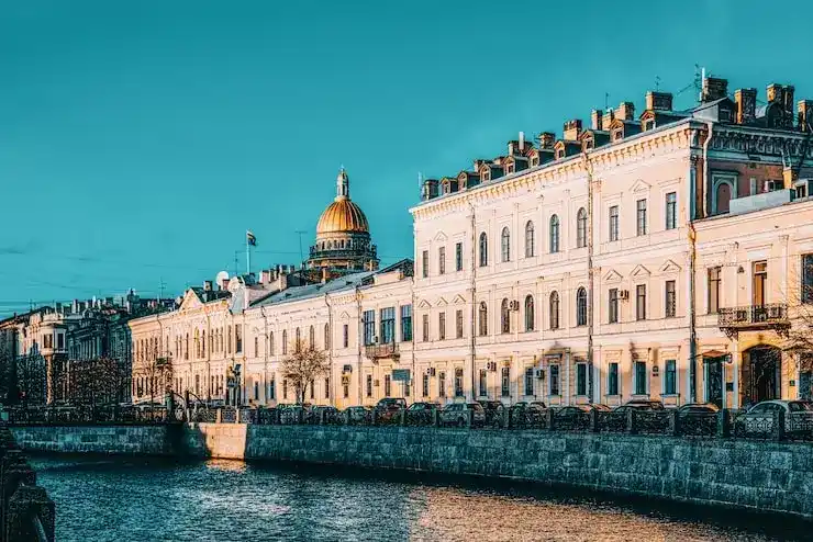 英国居留卡能否作为跨境贸易的身份凭证？