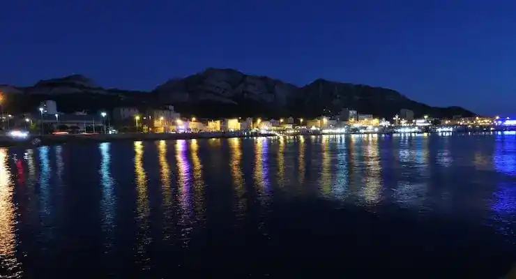 希腊居留许可：25万欧投资，全家移居欧洲