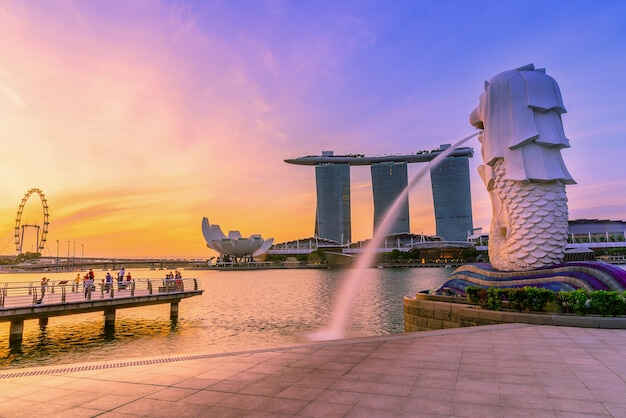 上海移民中介排名怎么看?服务质量与客户口碑综合评估