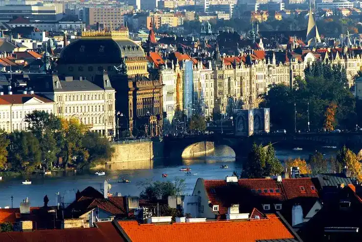 意大利购房移民项目的门槛，30万欧元的房产投资如何在欧洲获得身份？