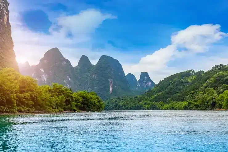 圣卢西亚移民的最新条件与政策