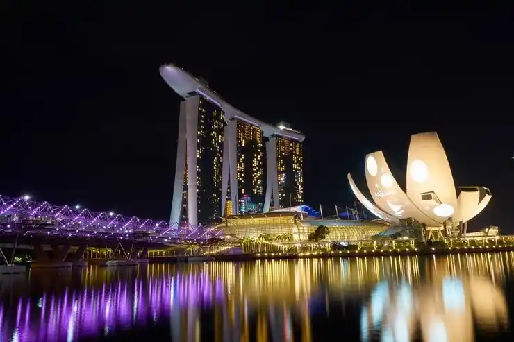香港