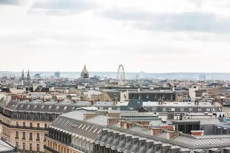 申请匈牙利家庭团聚移民，担保人的经济能力要求是什么？住房面积有规定吗？