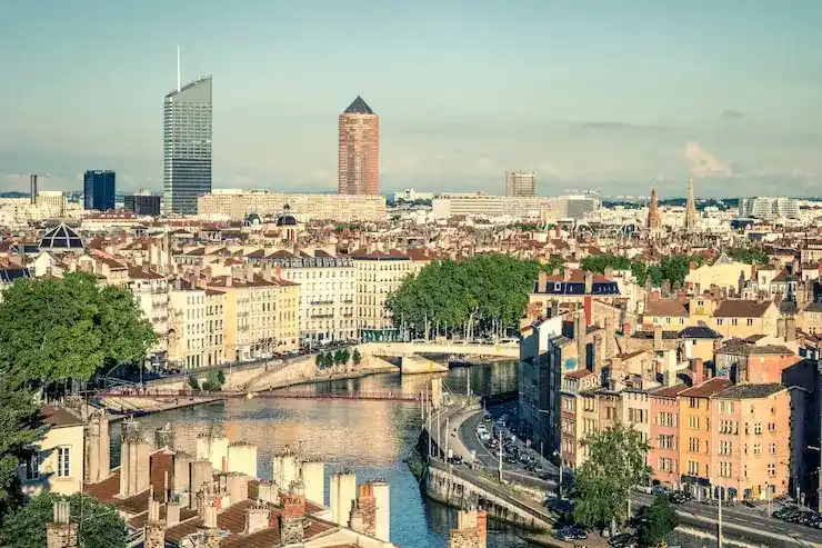 马绍尔投资入籍的法定投资方式有哪些？2025年有新增路径吗？